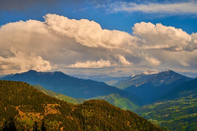 overbearing the mountains